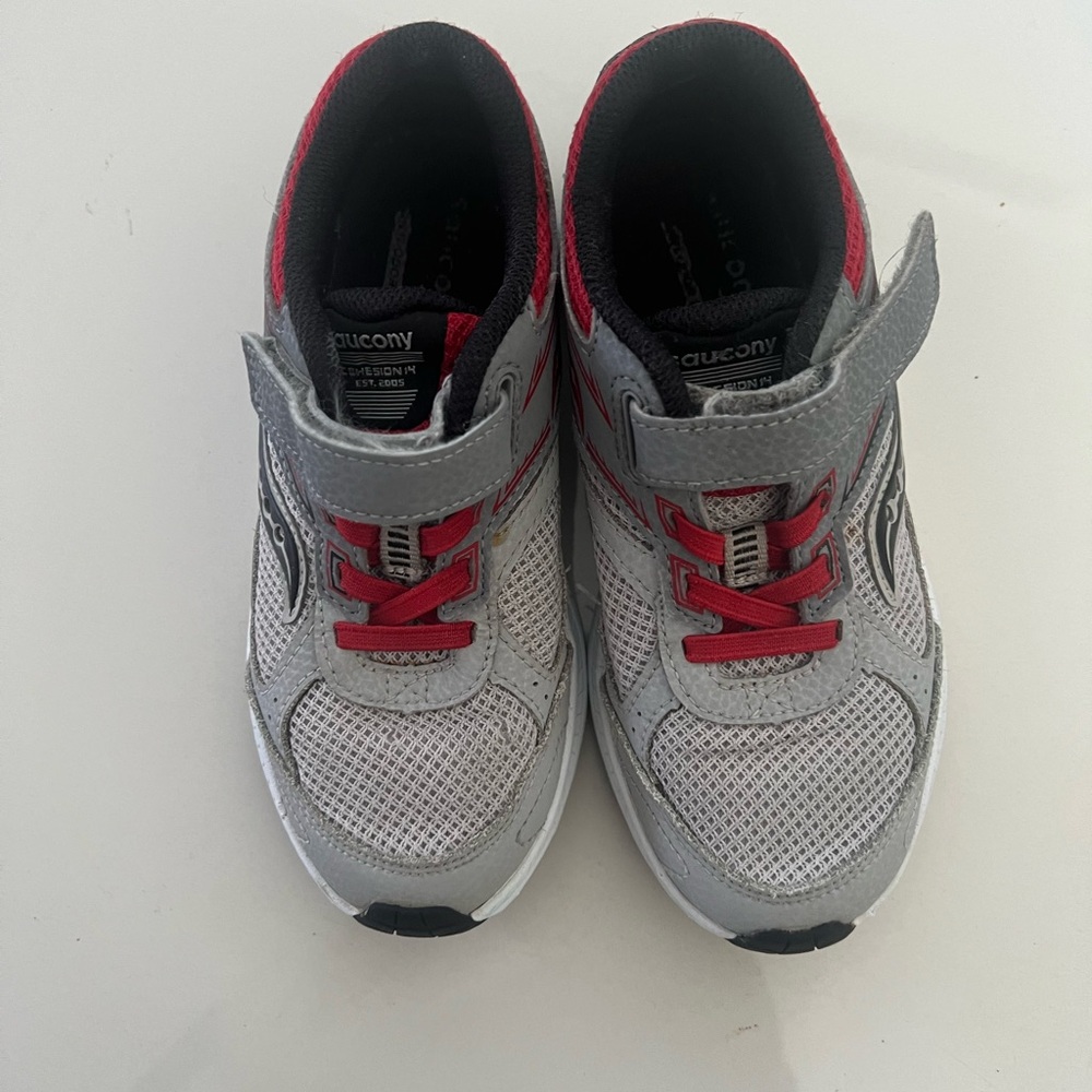 Saucony boy sneakers